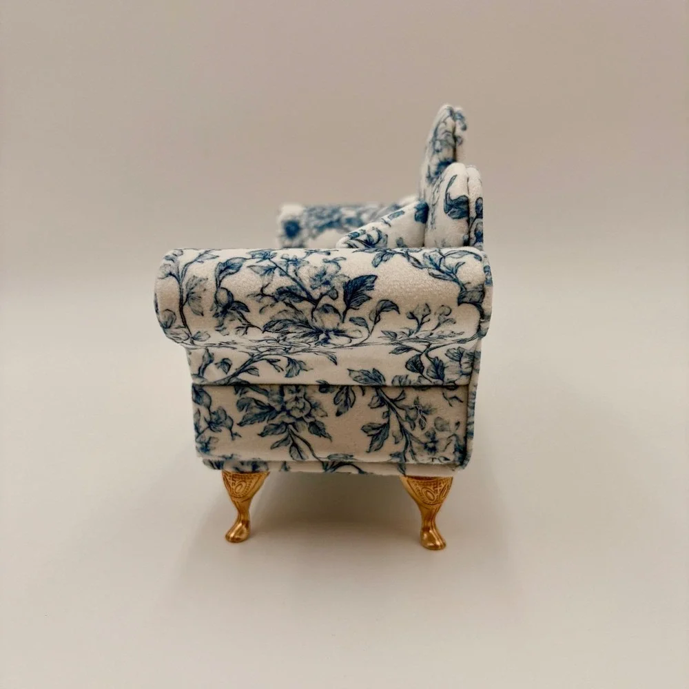 Blue White Floral Toile Sofa Jewelry Box‎ Heart Back Miniature Couch Mothers Day